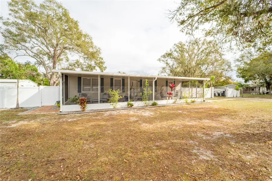 4405 Loma Vista Drive, Valrico, FL 33596 - Image #2