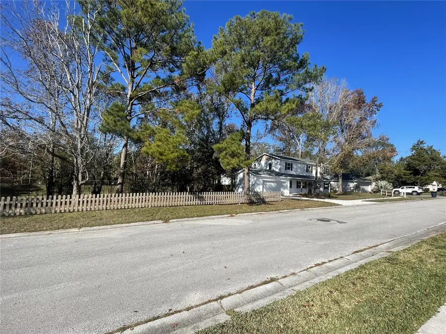 849 Laurelridge Court, Brooksville, FL 34601 - Image #3