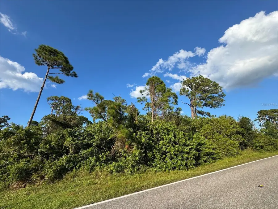 18082 Wintergarden Avenue, Port Charlotte, FL 33948 - Image #3