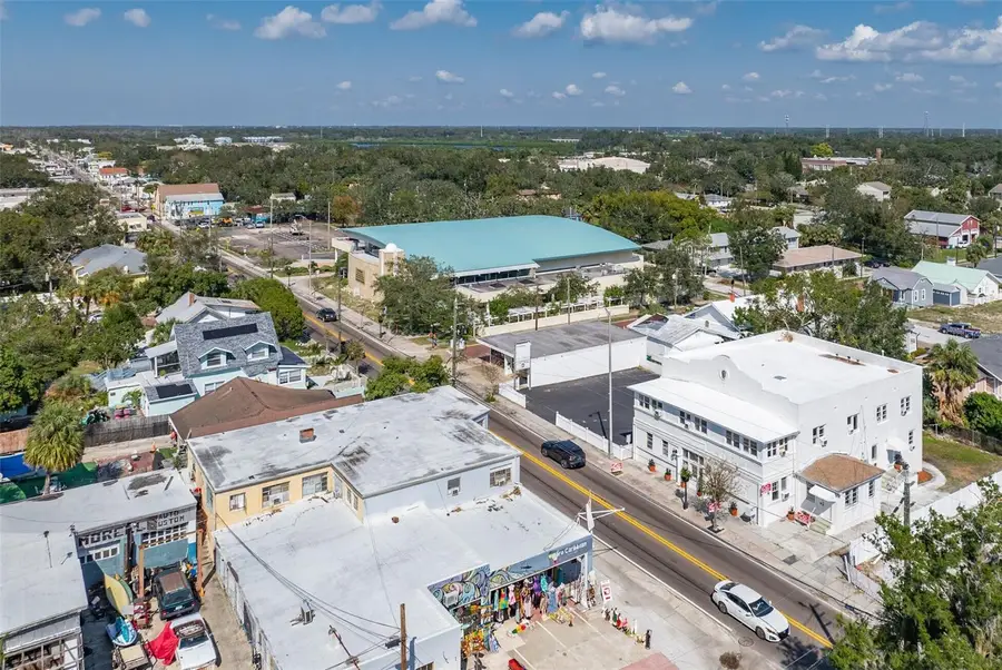 218 N Pinellas Avenue, Tarpon Springs, FL 34689 - Image #2