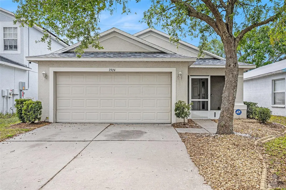 7924 Carriage Pointe Drive, Gibsonton, FL 33534 - Image #1