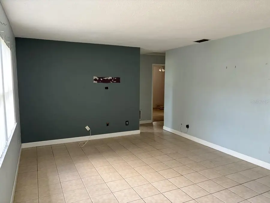 1854 76th Avenue N, Saint Petersburg, FL 33702 - Image #2