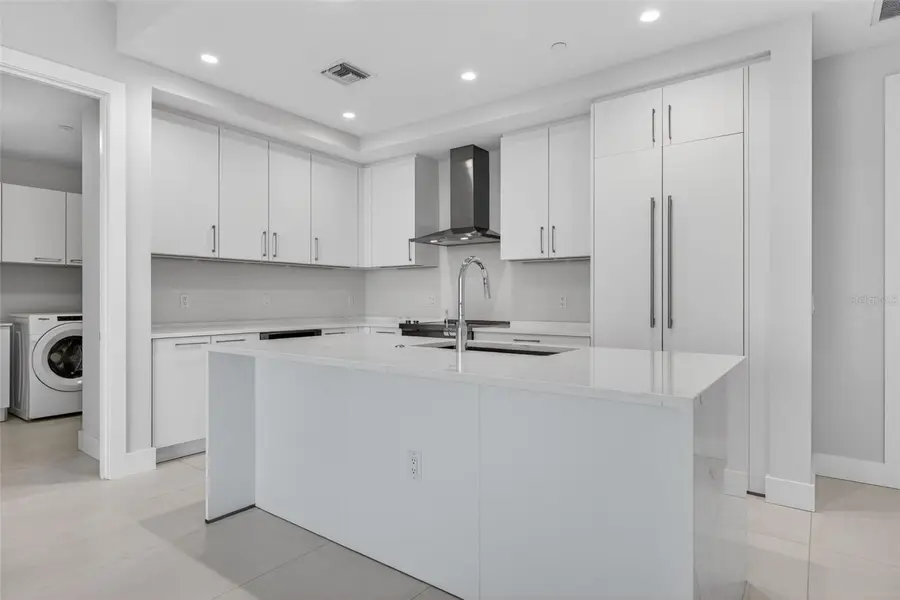 275 1st Ave S #1708, Saint Petersburg, FL 33701 - Image #3