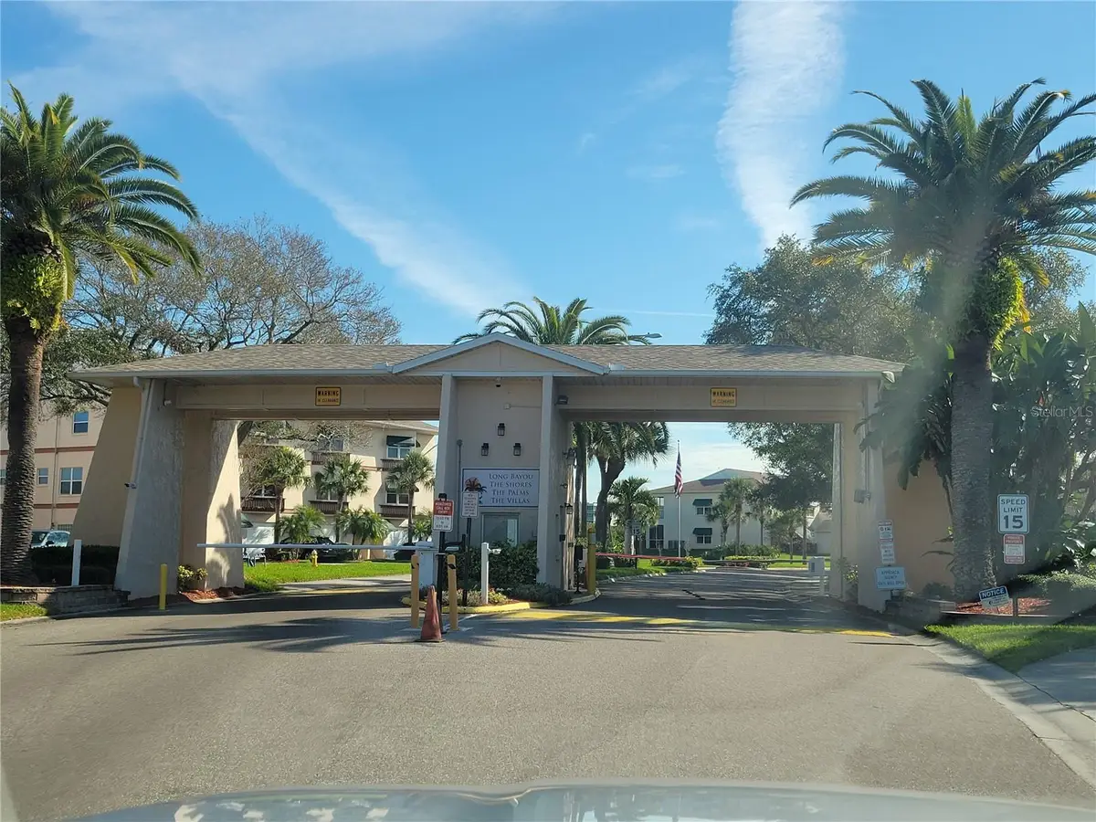 10038 62nd Terrace N #11, Saint Petersburg, FL 33708 - Image #1