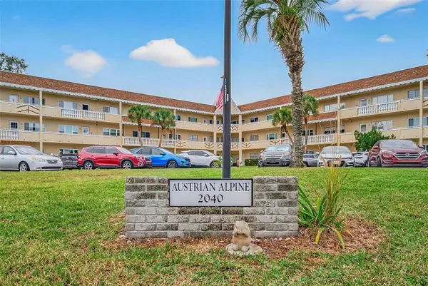 2040 World Parkway Boulevard #34, CLEARWATER, FL 33763