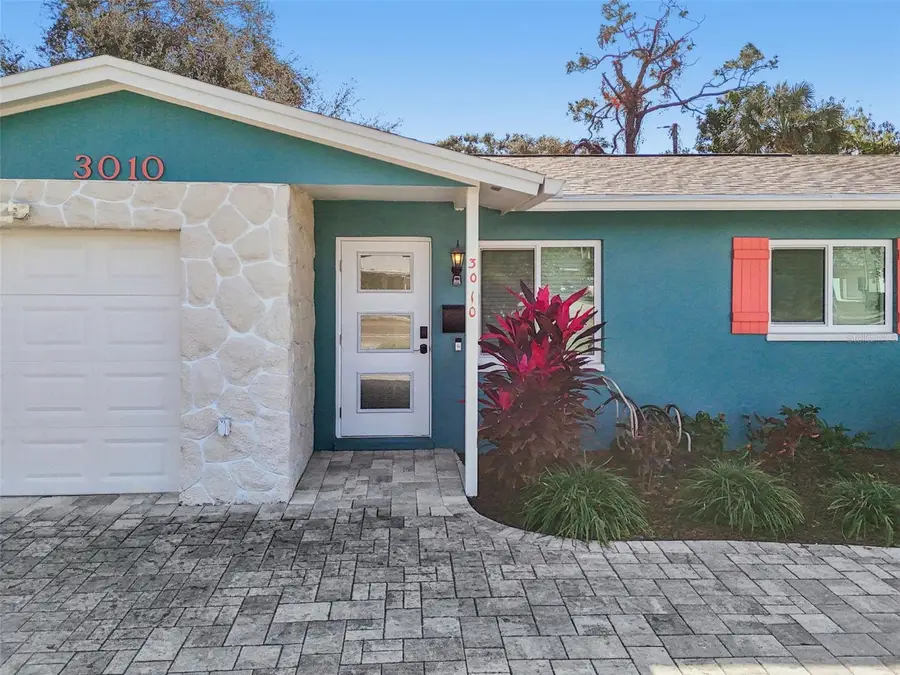 3010 Pinellas Point Drive S, Saint Petersburg, FL 33712 - Image #3