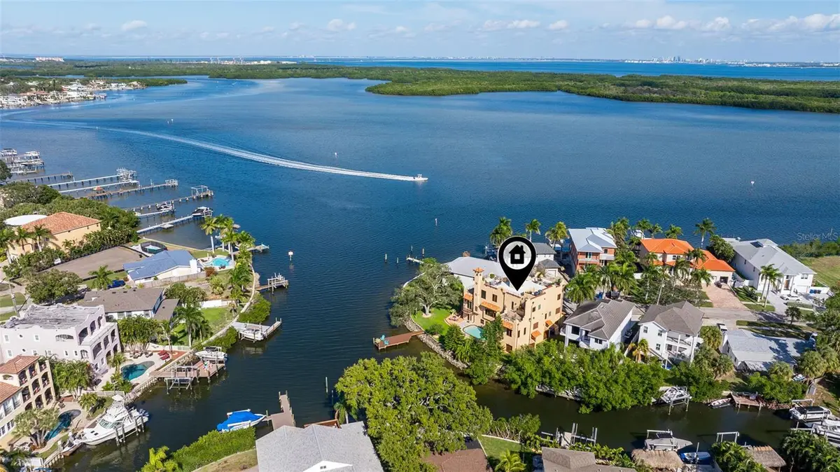 1815 Bayou Grande Boulevard Ne, Saint Petersburg, FL 33703 - Image #1