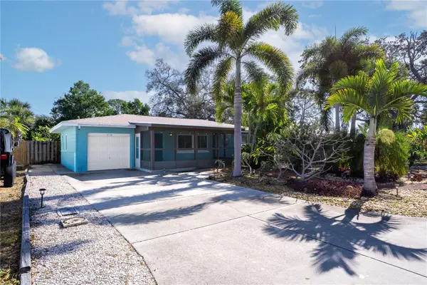 5135 101st Street N, ST PETERSBURG, FL 33708