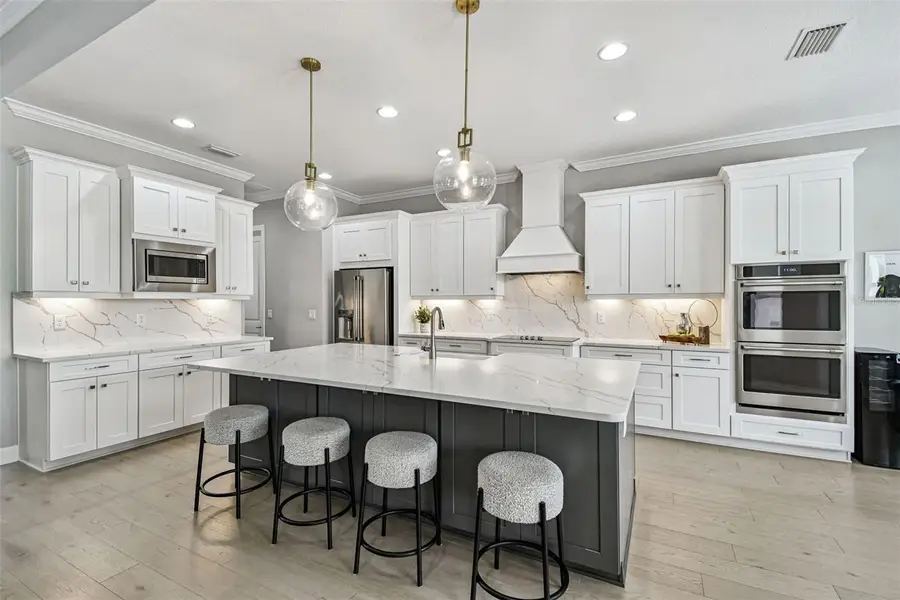 4054 Rocky Shores Drive, Tampa, FL 33634 - Image #3