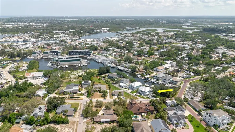 216 High Street, Tarpon Springs, FL 34689 - #2