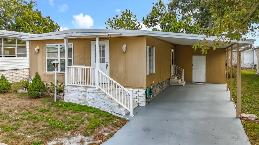 131 Jason Dr, Valrico, FL 33594 - Image #2