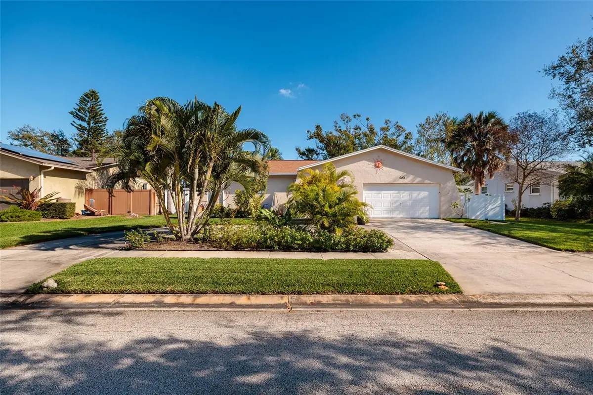 6001 19th Street Ne, Saint Petersburg, FL 33703 - Image #1