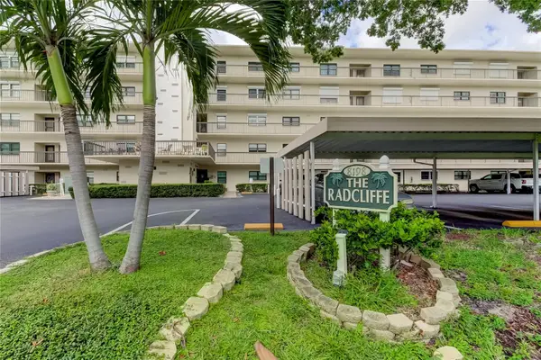 8198 Terrace Garden Drive N #209, ST PETERSBURG, FL 33709