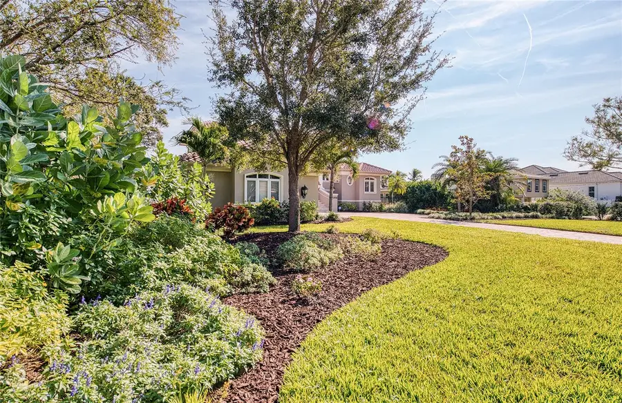 5918 Bahama Shores Drive S, Saint Petersburg, FL 33705 - #2