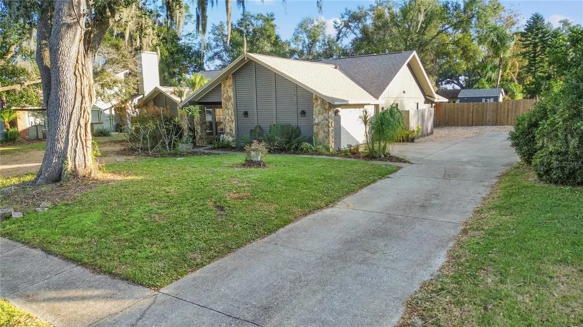 501 Penn National Road, Seffner, FL 33584 - Image #1