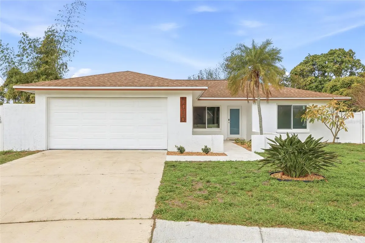 6050 Garmouth Way N, Saint Petersburg, FL 33709 - Image #1