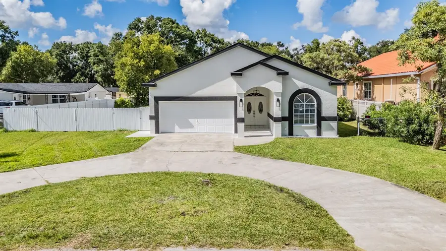 8905 W Hamilton Avenue, Tampa, FL 33615 - Image #2