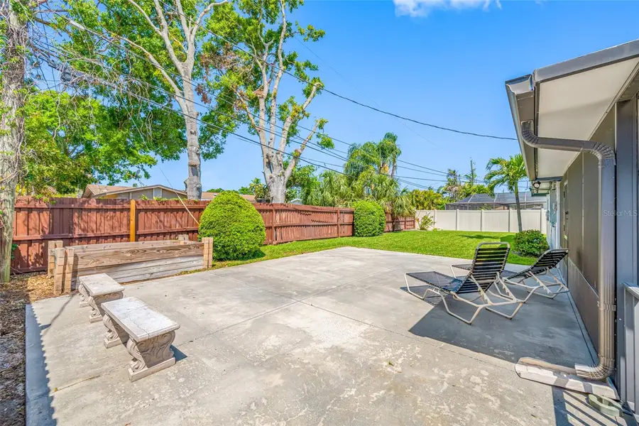 1900 60th Way N, Saint Petersburg, FL 33710 - Image #3