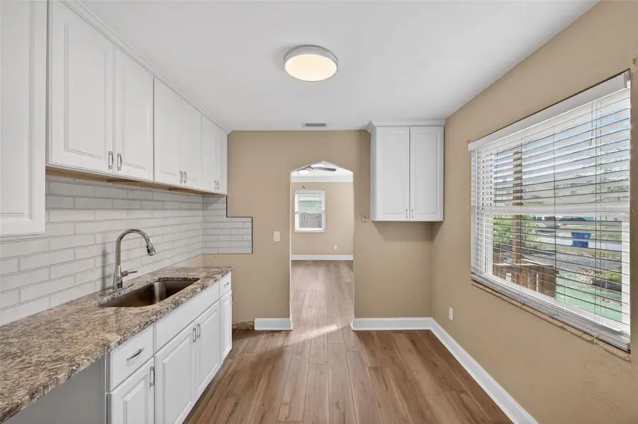 423 61st Avenue Ne, Saint Petersburg, FL 33703 - Image #3