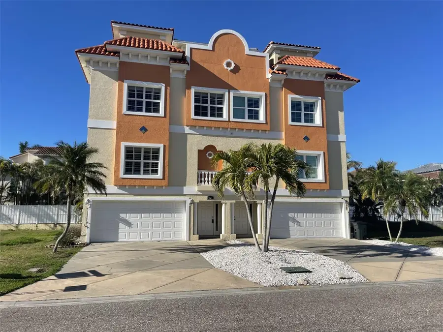 136 175th Avenue E, Redington Shores, FL 33708 - Image #3
