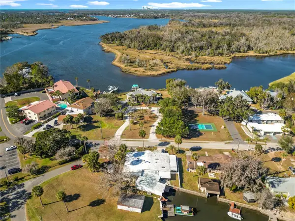 421 NW 14th Place, CRYSTAL RIVER, FL 34428