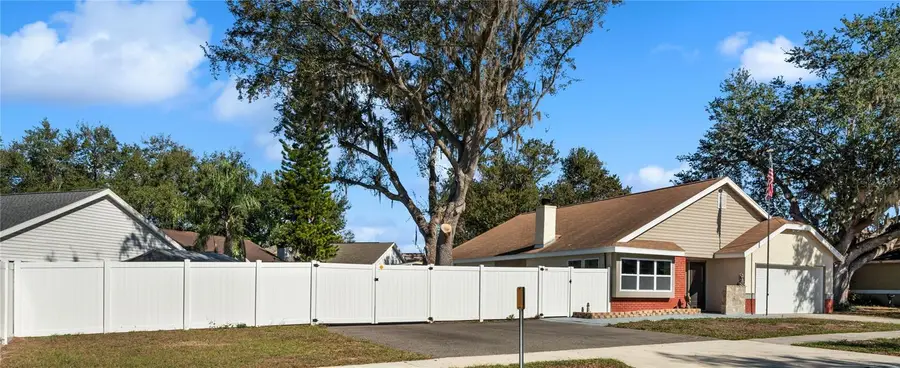 11304 Maybrook Avenue, Riverview, FL 33569 - Image #2