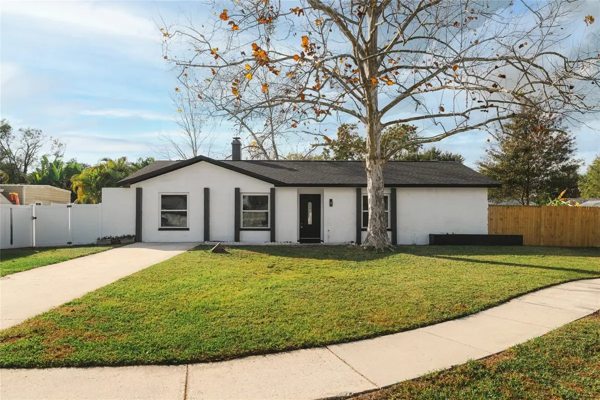 3206 Las Brisas Drive, Riverview, FL 33578 - Image #1