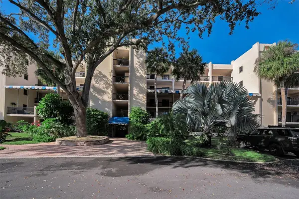 203 Tarpon Point #203, TARPON SPRINGS, FL 34689
