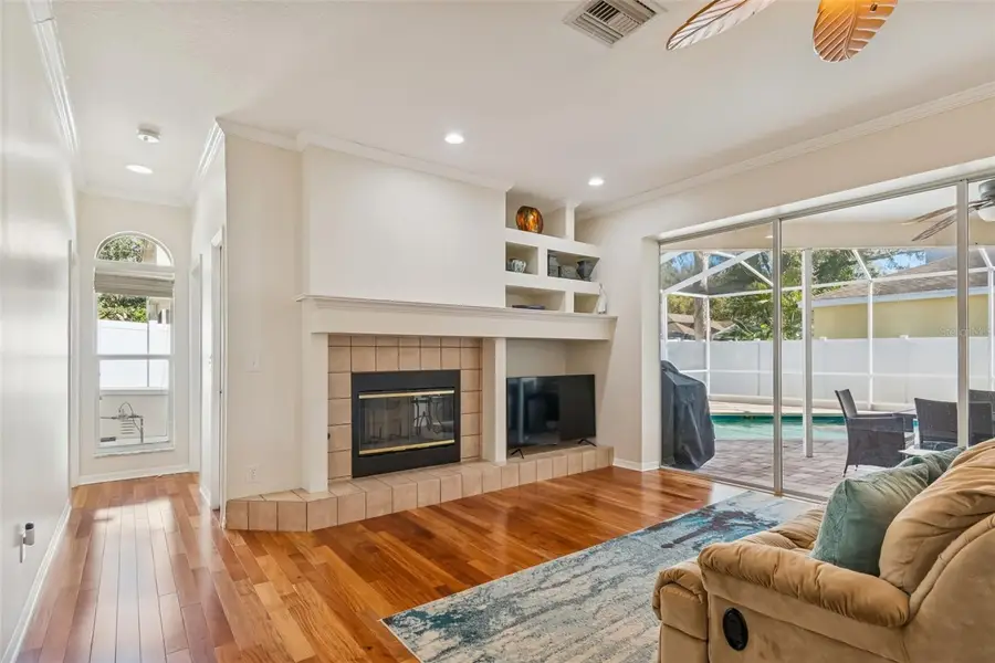 9334 Hampshire Park Drive, Tampa, FL 33647 - Image #3