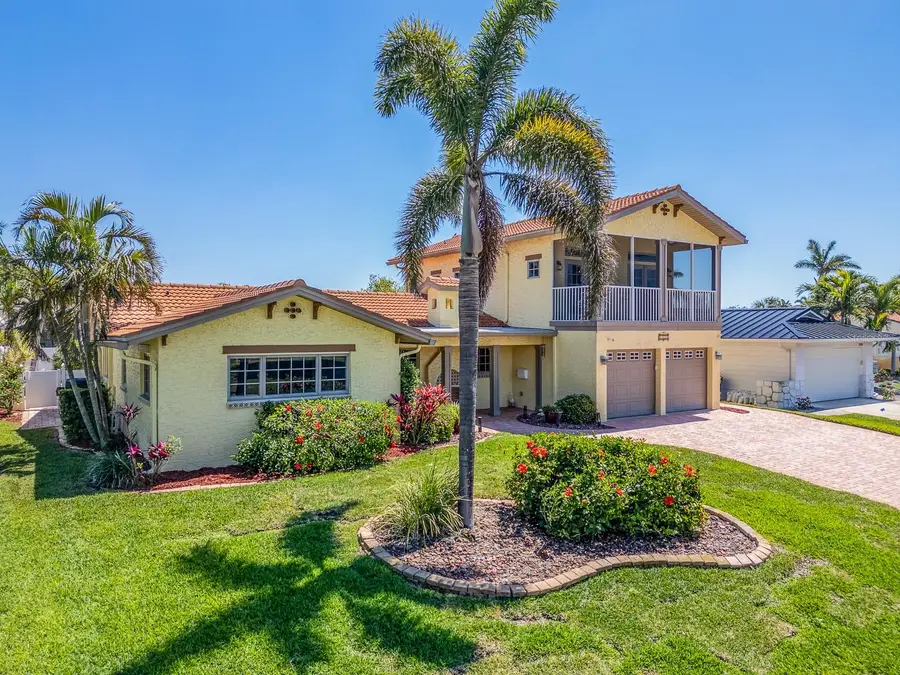 1140 81st Street S, Saint Petersburg, FL 33707 - Image #2