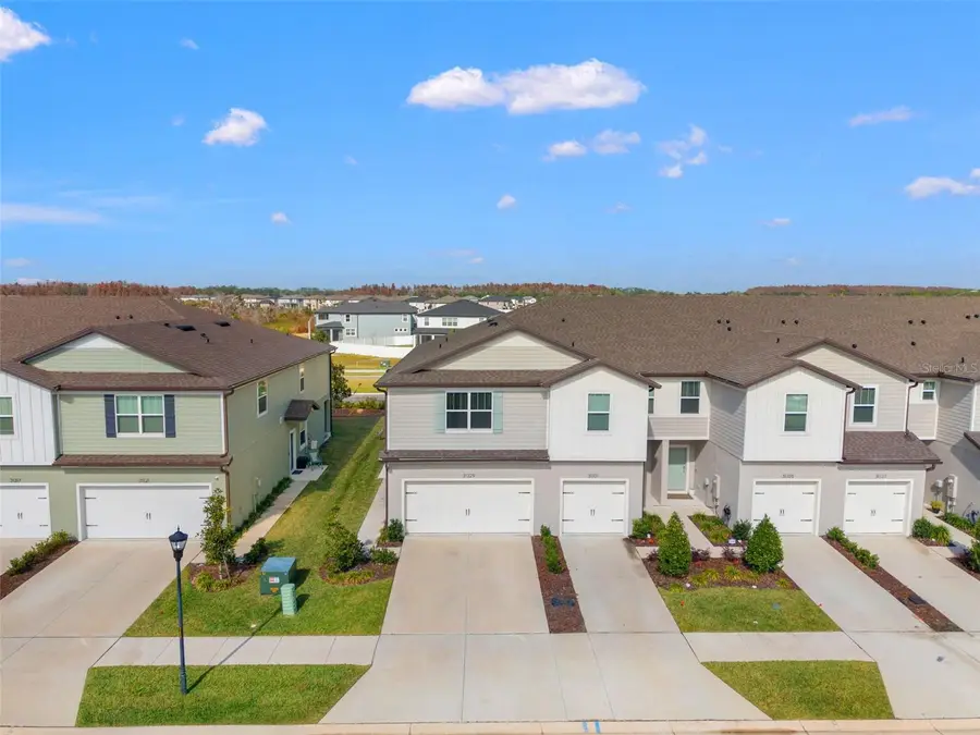 31329 Amberview Bend, Wesley Chapel, FL 33545 - Image #3