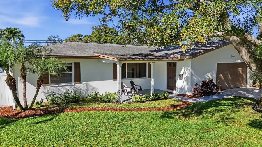 4090 14th Lane Ne, Saint Petersburg, FL 33703 - Image #2