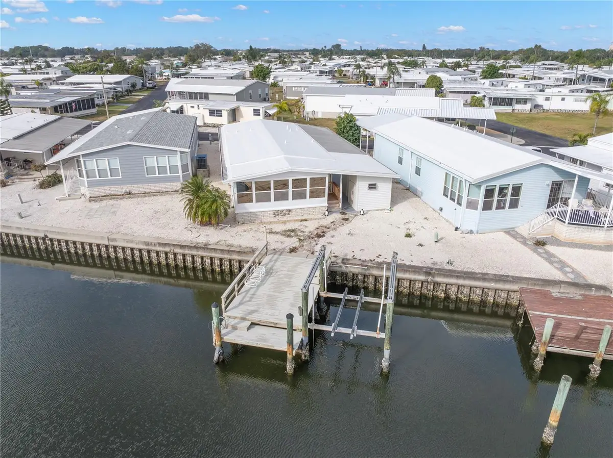 7127 Mount Piney Road Ne #718, Saint Petersburg, FL 33702 - Image #1