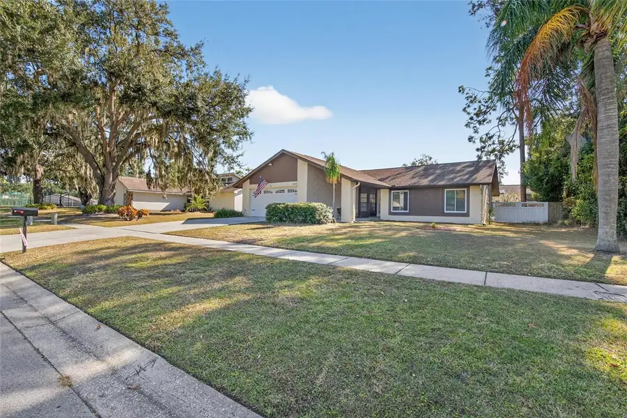 614 Sandalwood Drive, Plant City, FL 33563 - Image #3