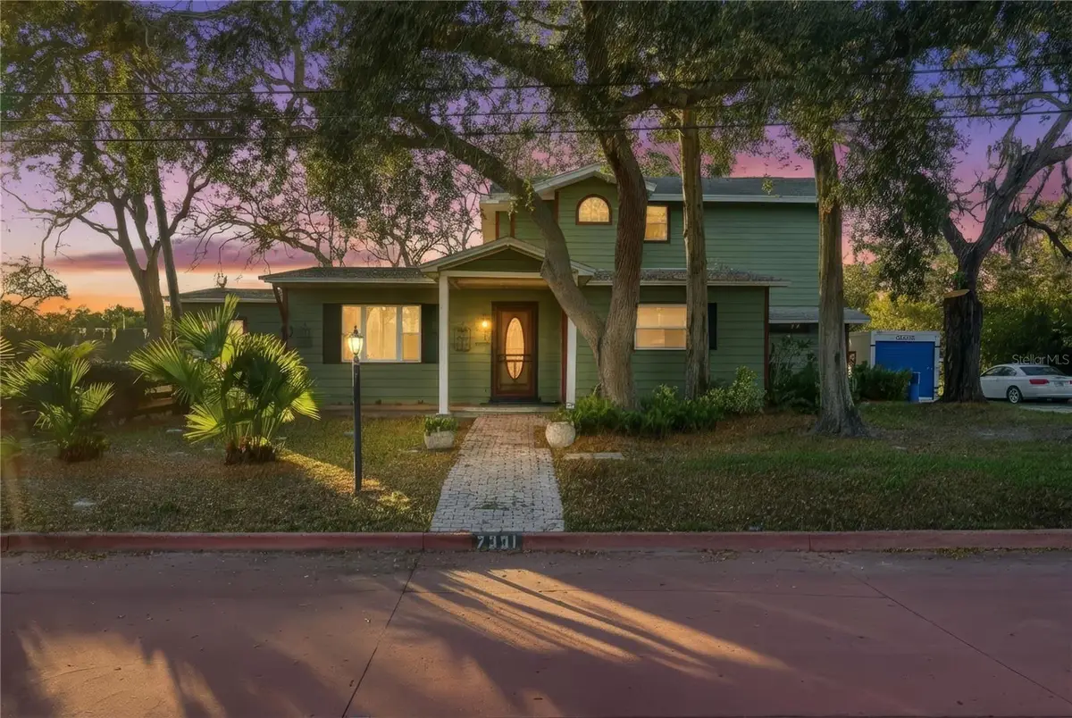 7331 Demens Drive S, Saint Petersburg, FL 33712 - Image #1