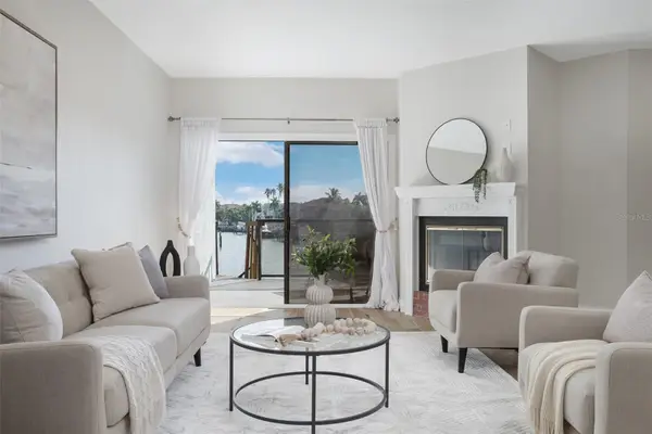 557 Pinellas Bayway S #313, TIERRA VERDE, FL 33715