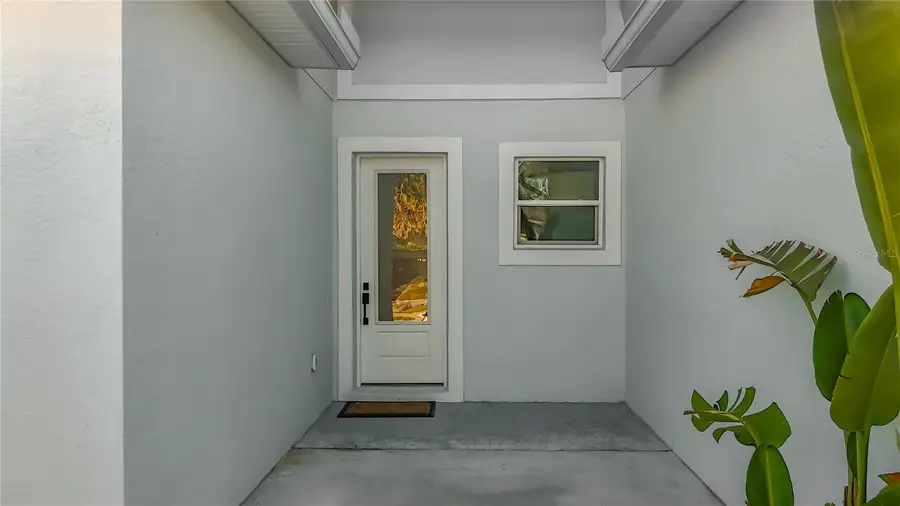 1306 E Lemon Street, Tarpon Springs, FL 34689 - Image #2