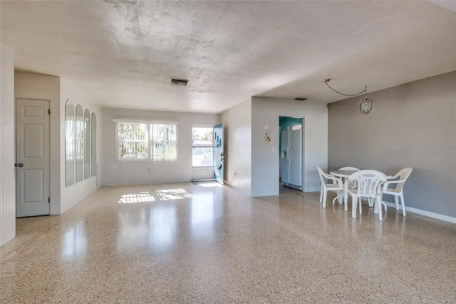 223 94th Avenue Ne, Saint Petersburg, FL 33702 - Image #3