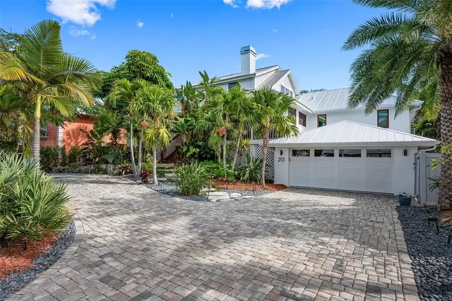 213 Oak Avenue, Anna Maria, FL 34216 - Image #2