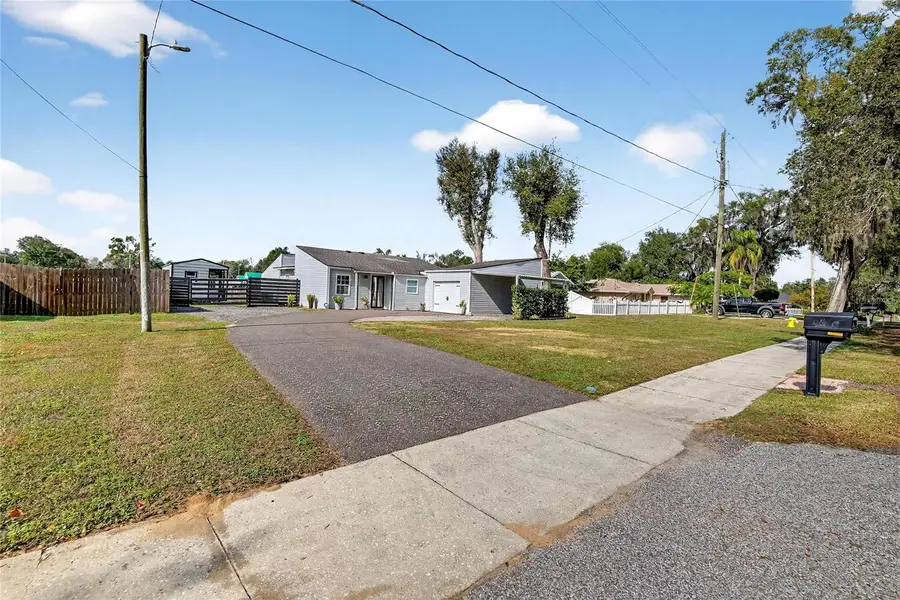 1009 Lenna Avenue, Seffner, FL 33584 - Image #3
