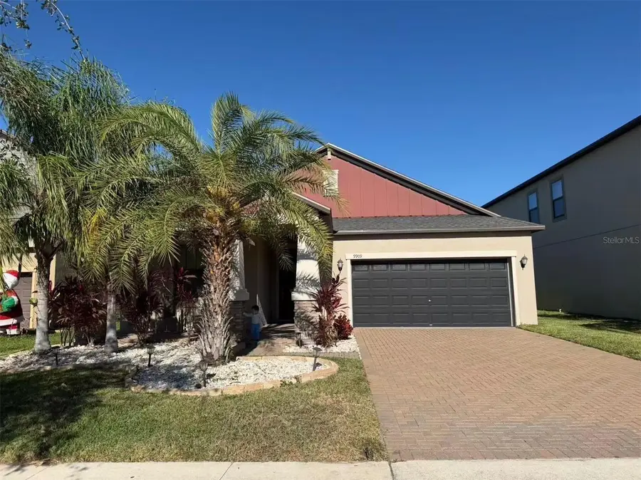 9909 Victory Gallop Loop, Ruskin, FL 33573 - Image #2