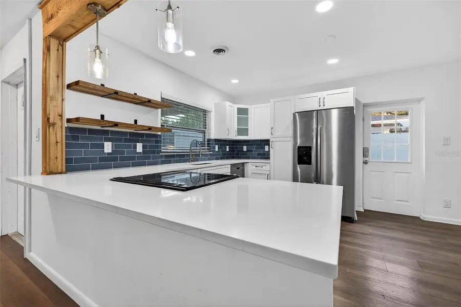 210 N Glen Avenue, Tampa, FL 33609 - Image #2