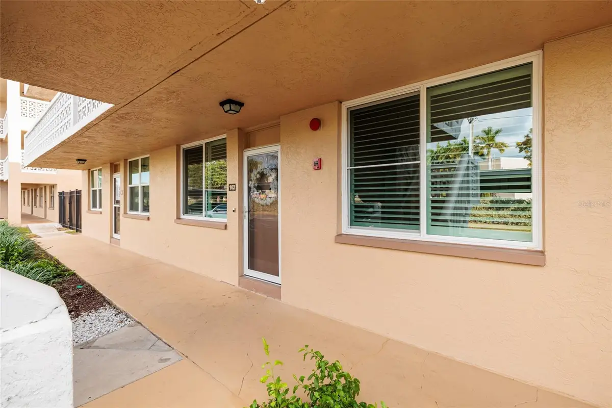 5095 Bay Street Ne #102, Saint Petersburg, FL 33703 - Image #1
