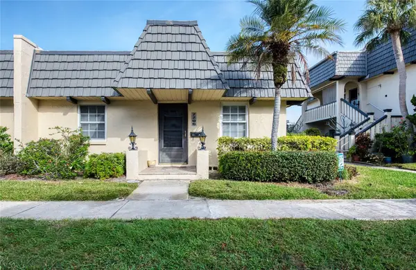 2206 Cordova Green, SEMINOLE, FL 33777