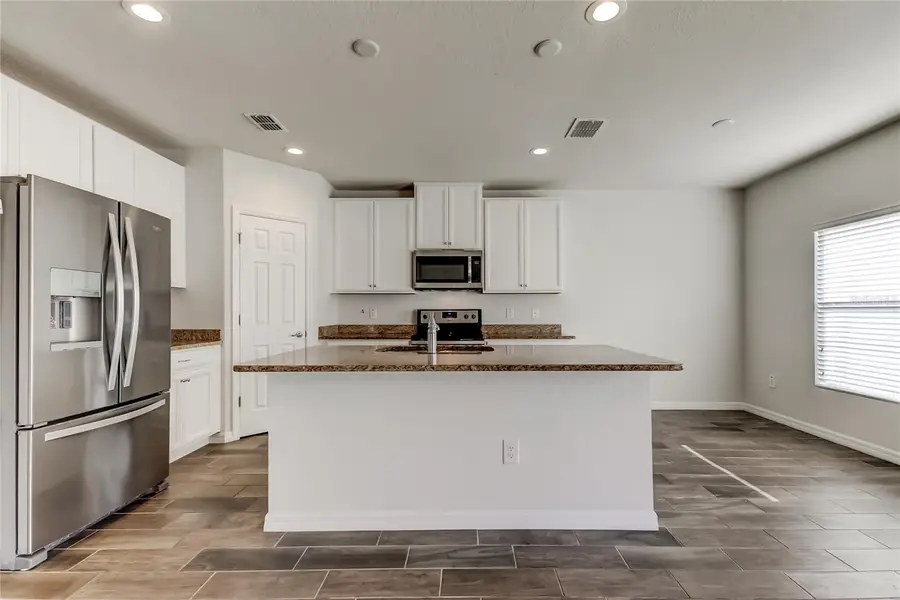 5050 Suncatcher Drive, Wesley Chapel, FL 33545 - Image #2