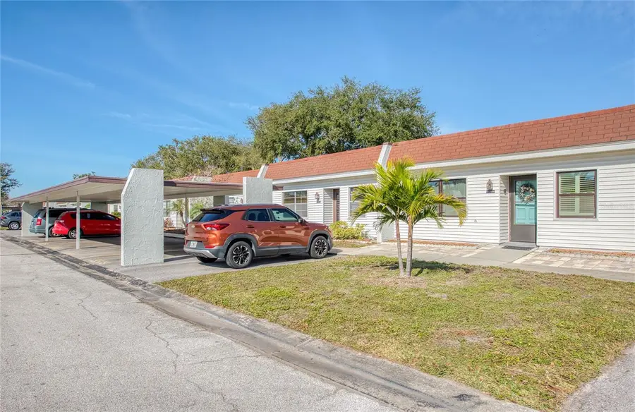 13811 Mission Oaks Boulevard #E, Seminole, FL 33776 - Image #2