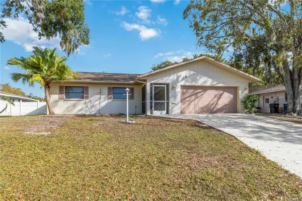 8427 Brandeis Circle E, SARASOTA, FL 34243