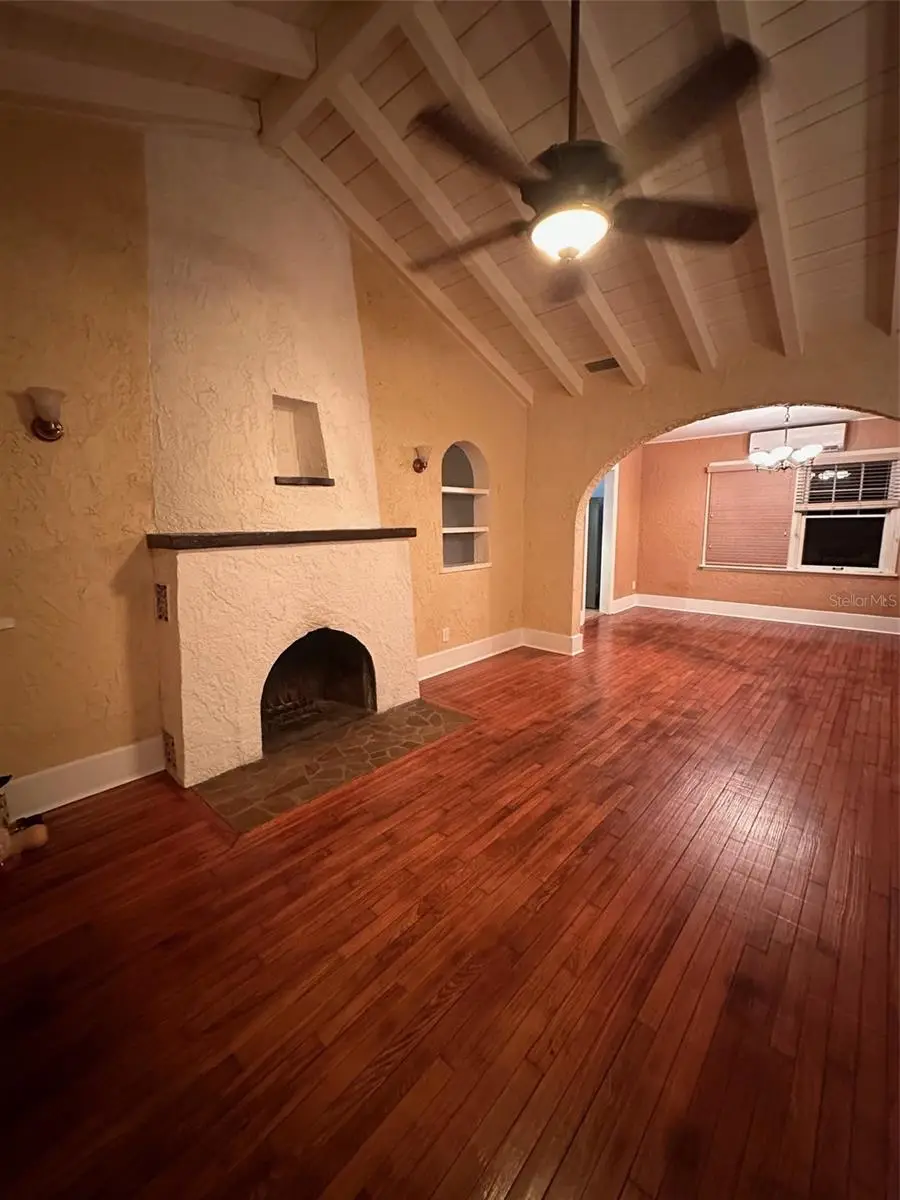 4101 4th Street S, Saint Petersburg, FL 33705 - Image #2