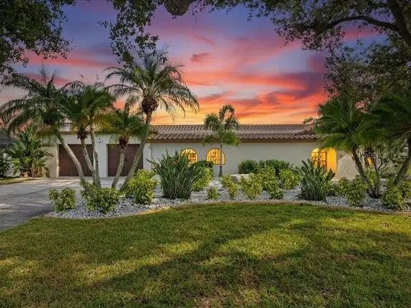 6349 Spanish Main Drive, APOLLO BEACH, FL 33572