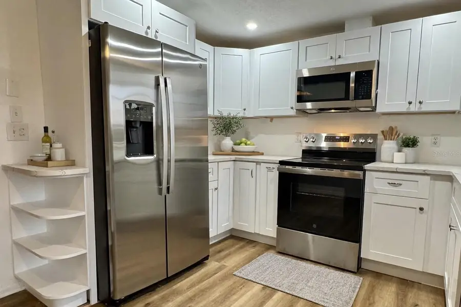 1008 Duquesne Road, Venice, FL 34293 - Image #3